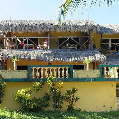 Amigos Hotelito-2